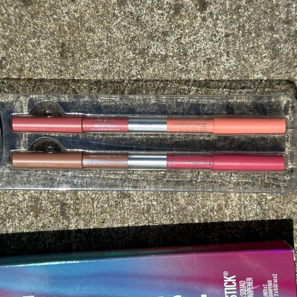 FORMULA Z COSMETICS
Happy Stick Duo Lip Liner Squad + Artistry Sharpener - Picture 6 of 9